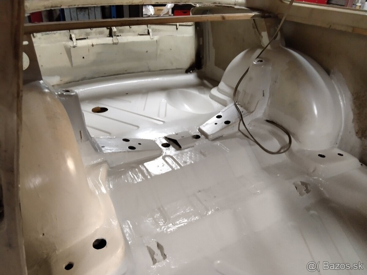 Predám Trabant 1.1. - 4