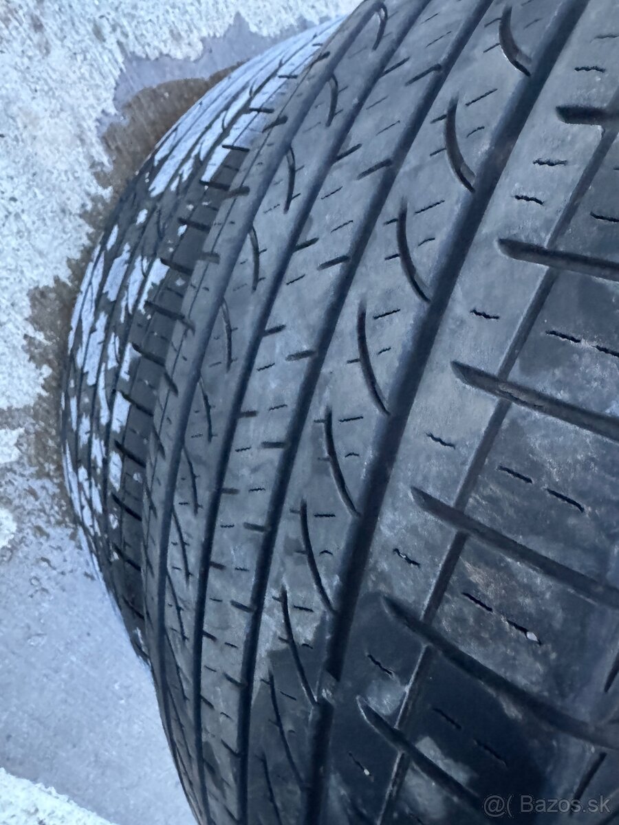 Yokohama 235/55 R19 - 4