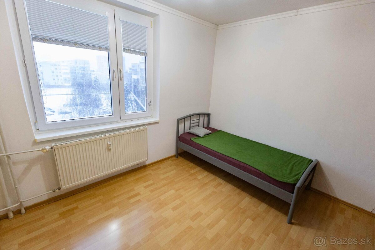 Na predaj 3 izbový byt v Humennom - 4