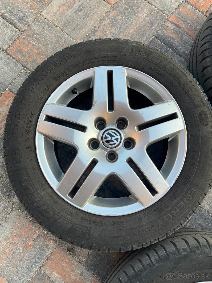 Vw disky 5x100 R15 s pneu 185/65/15 - 4