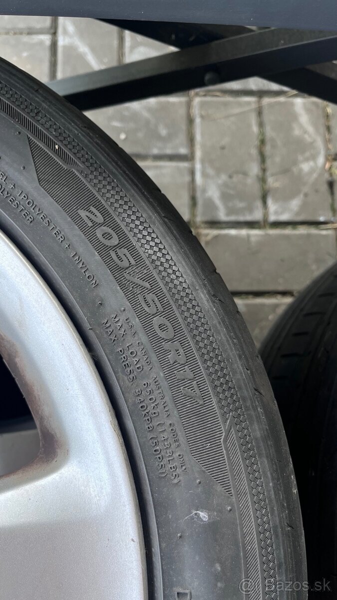 205/50R17 - 4