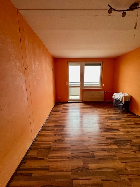 Na predaj priestranný 2 izbový byt neďaleko centra - 4