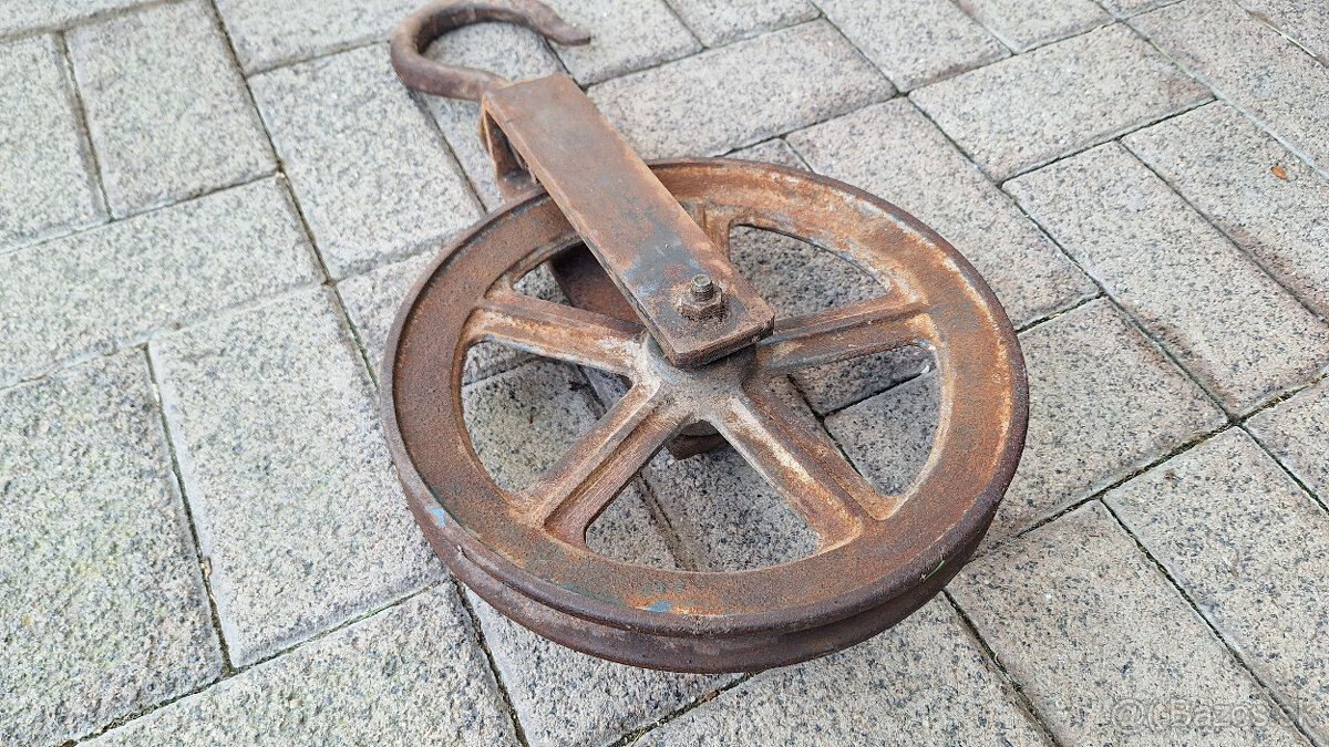 Starožitná liatinová kladka - 4