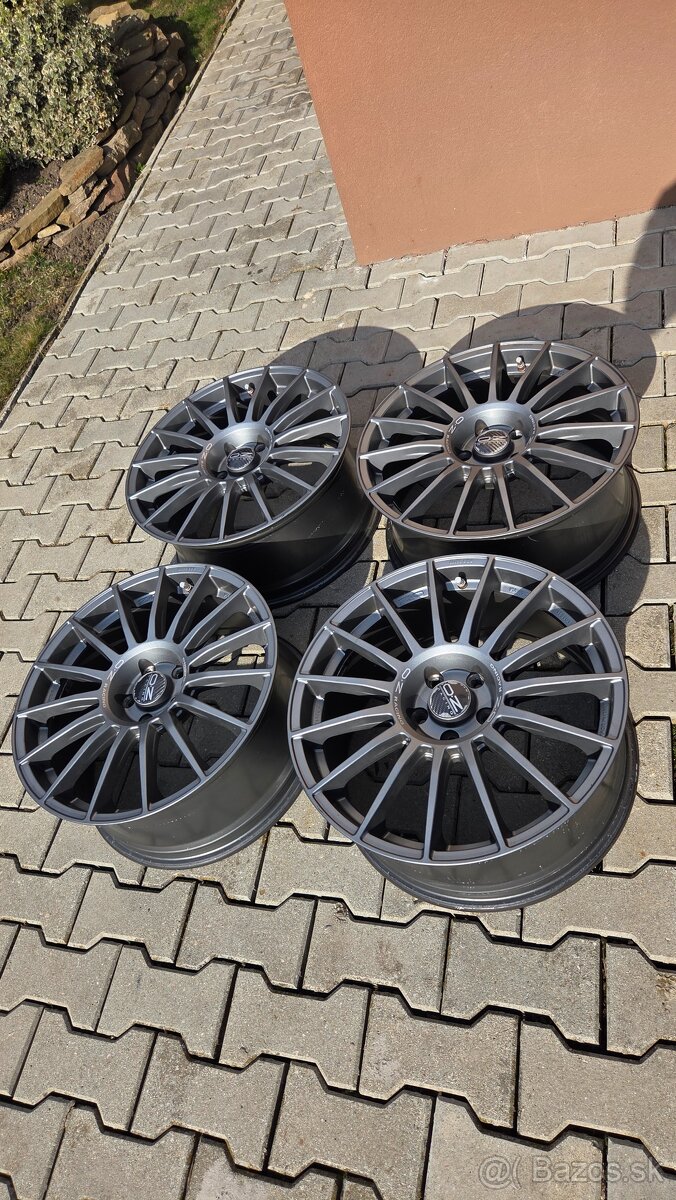 Oz Racing Superturismo LM - 4