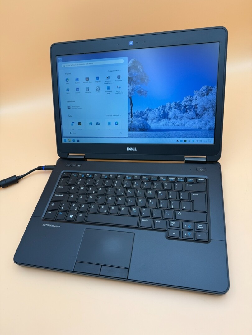 Dell Latitude E5440 / i5 / 8GB RAM / 256GB SSD / NVIDIA - 4