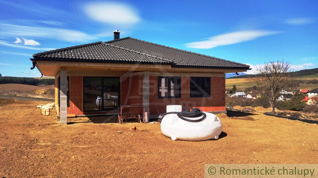 Novostavba bunglovu, Tvarožná - 4