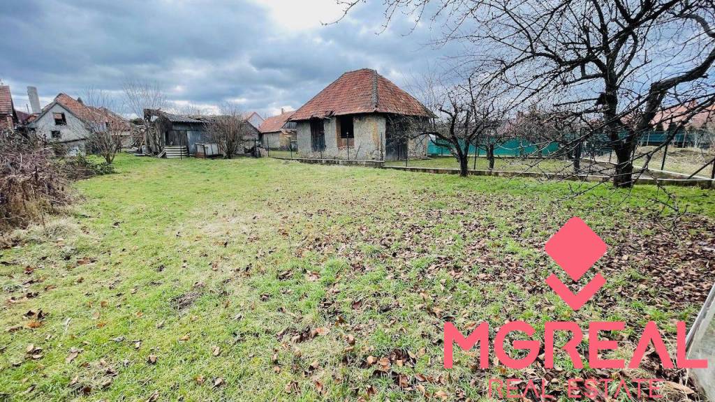 Na predaj RD Horná Ves - pozemok 1010 m2 - 4