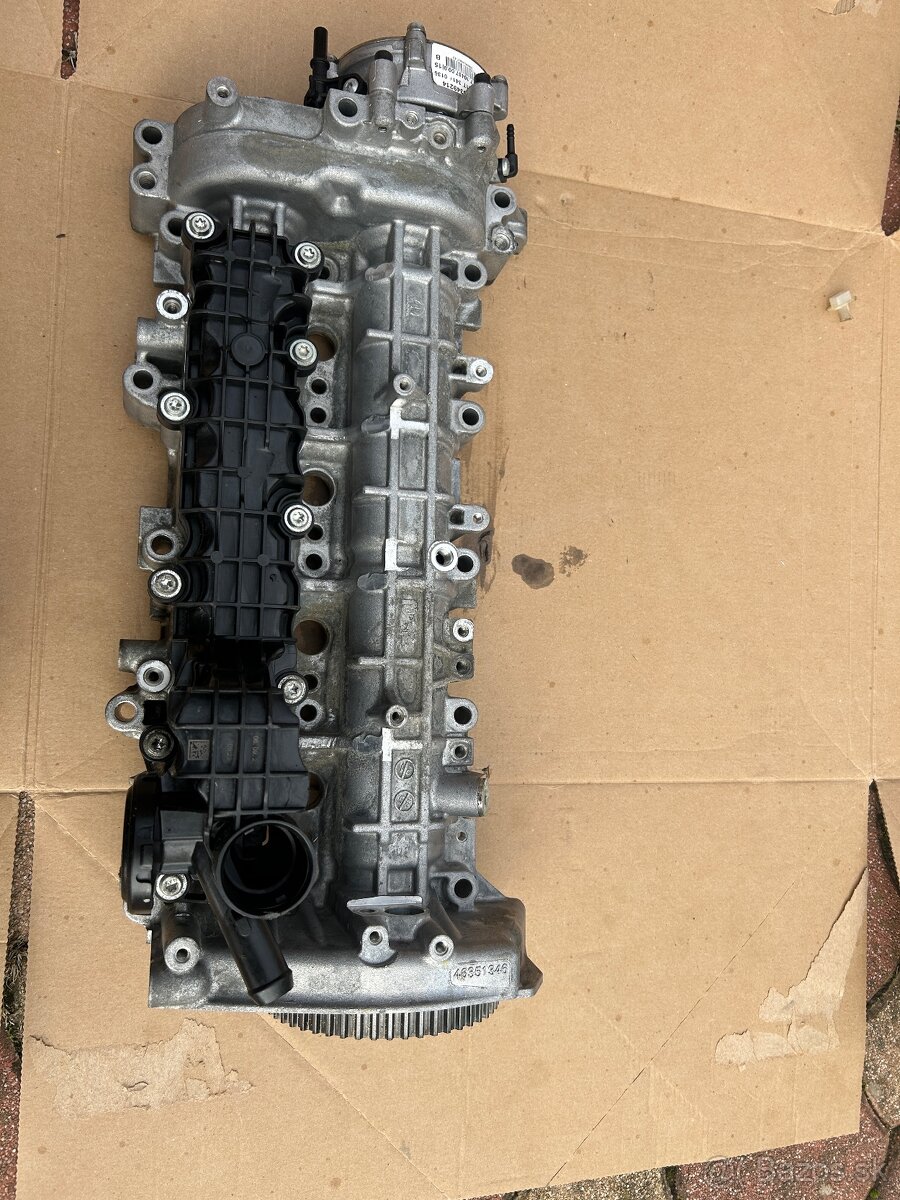 Predám hornú hlavu valcov , vačkové hriadele Fiat Ducato 2,2 - 4