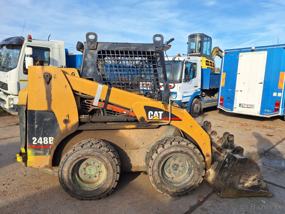 CAT 248 B - 4
