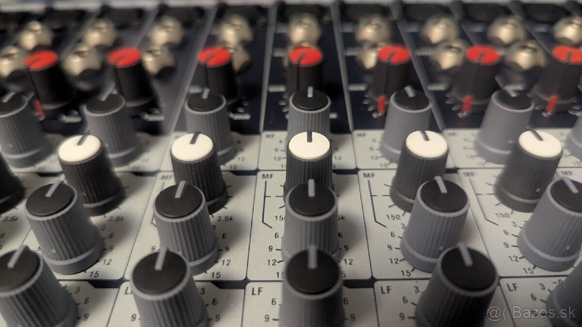 SoundCraft EPM 12 - 4