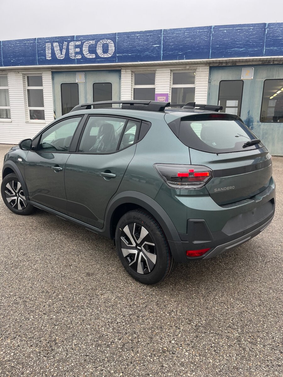 NOVÁ DACIA SANDERO STEPWAY TCE 110 - 4