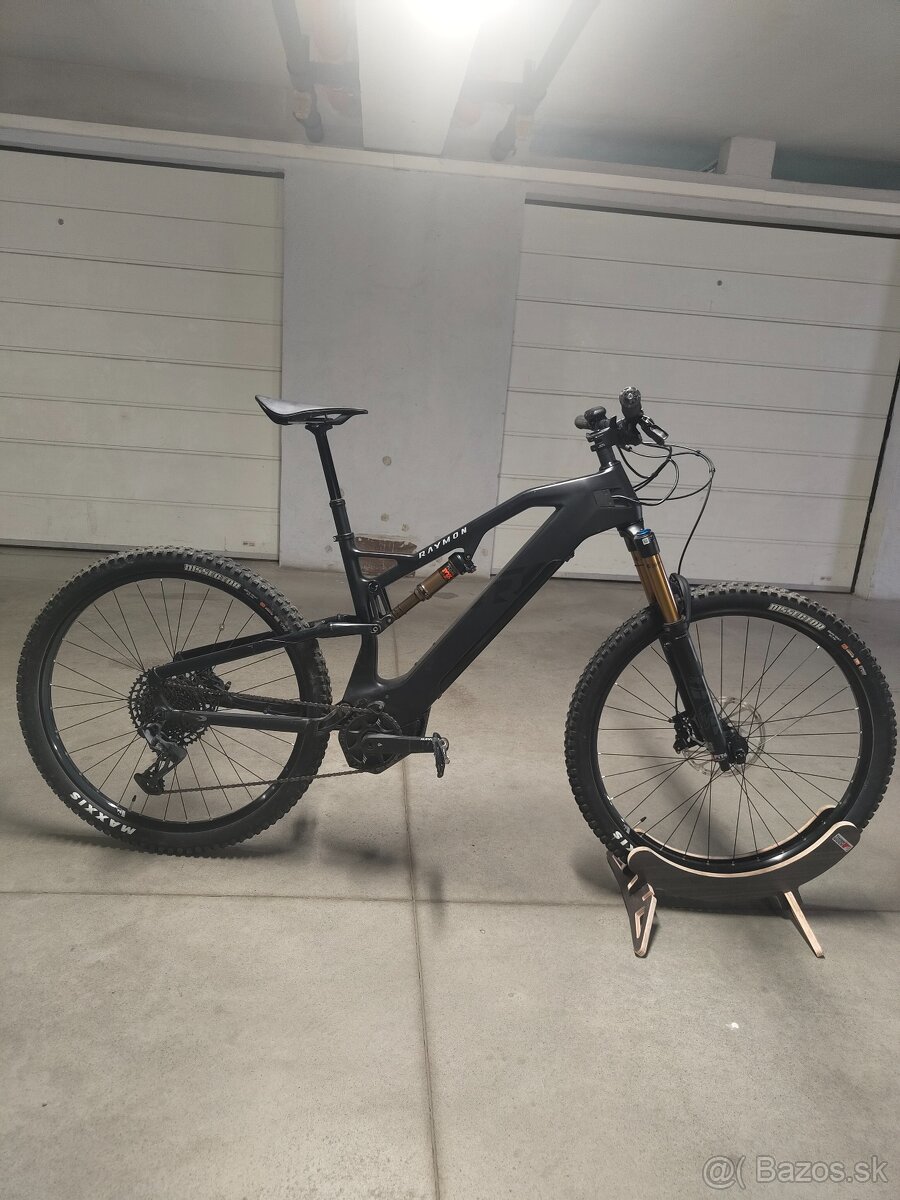 Raymond FullRay carbon r.2023 (velk. L) - 4