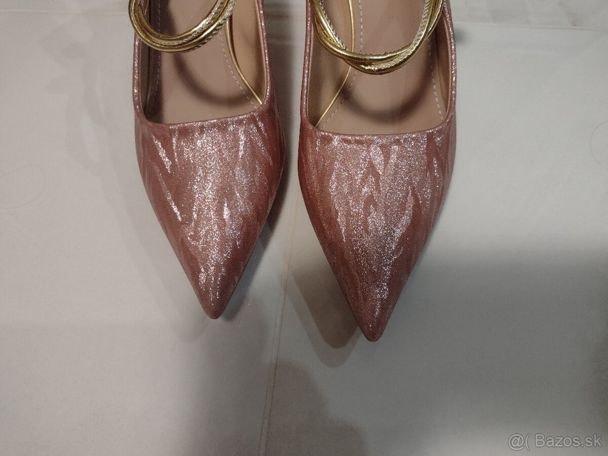 Lesklé lodičky v.38 - 4