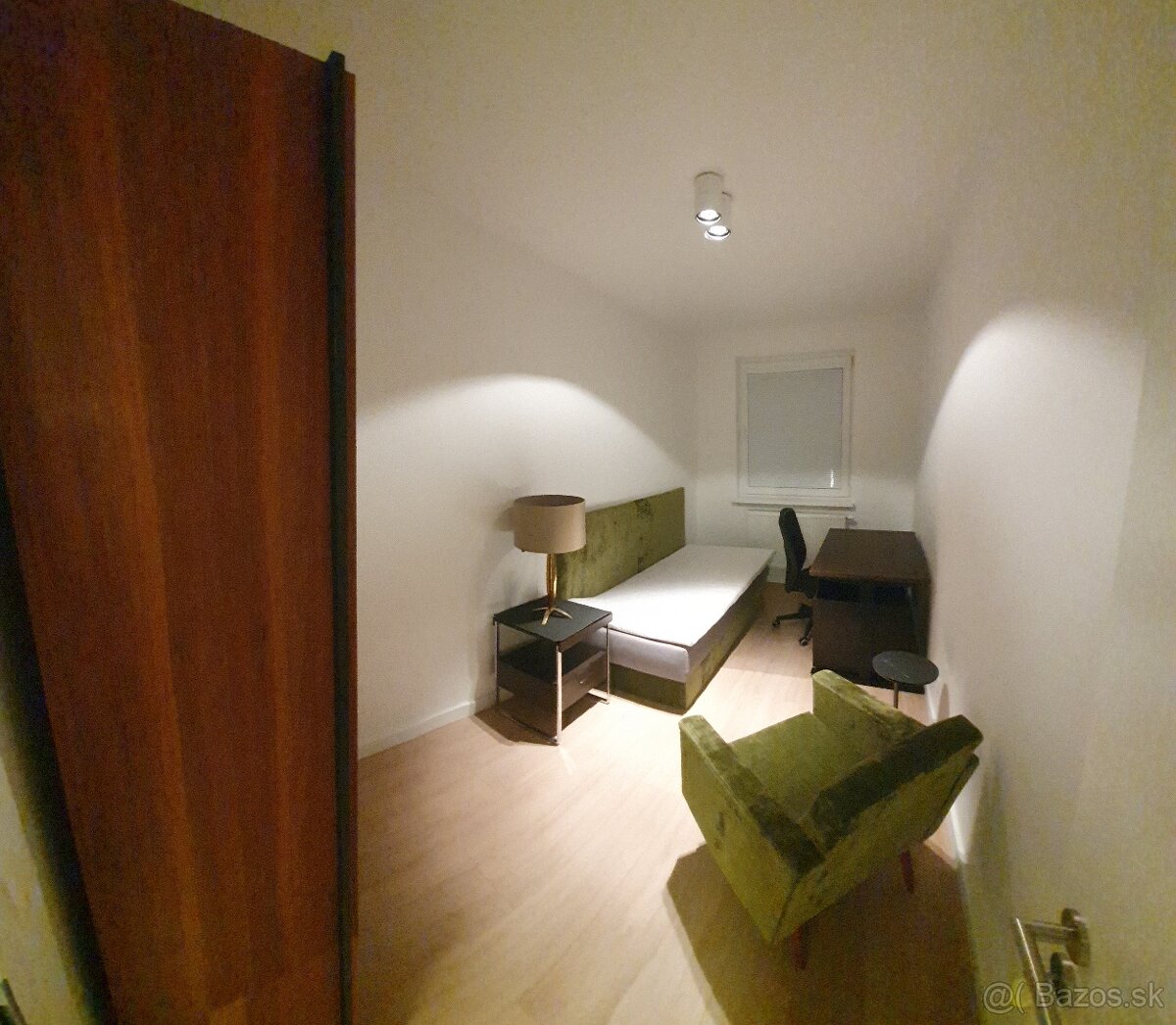 Prenajom izby / bytu - 4