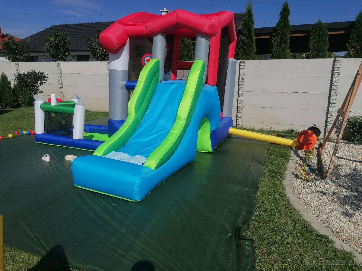 Skákacie hrady a šmykľavky - 4