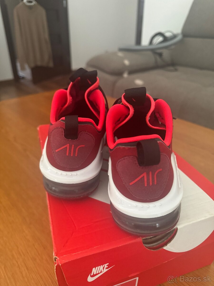 Tenisky NIKE AIR MAX INFINITY - 4