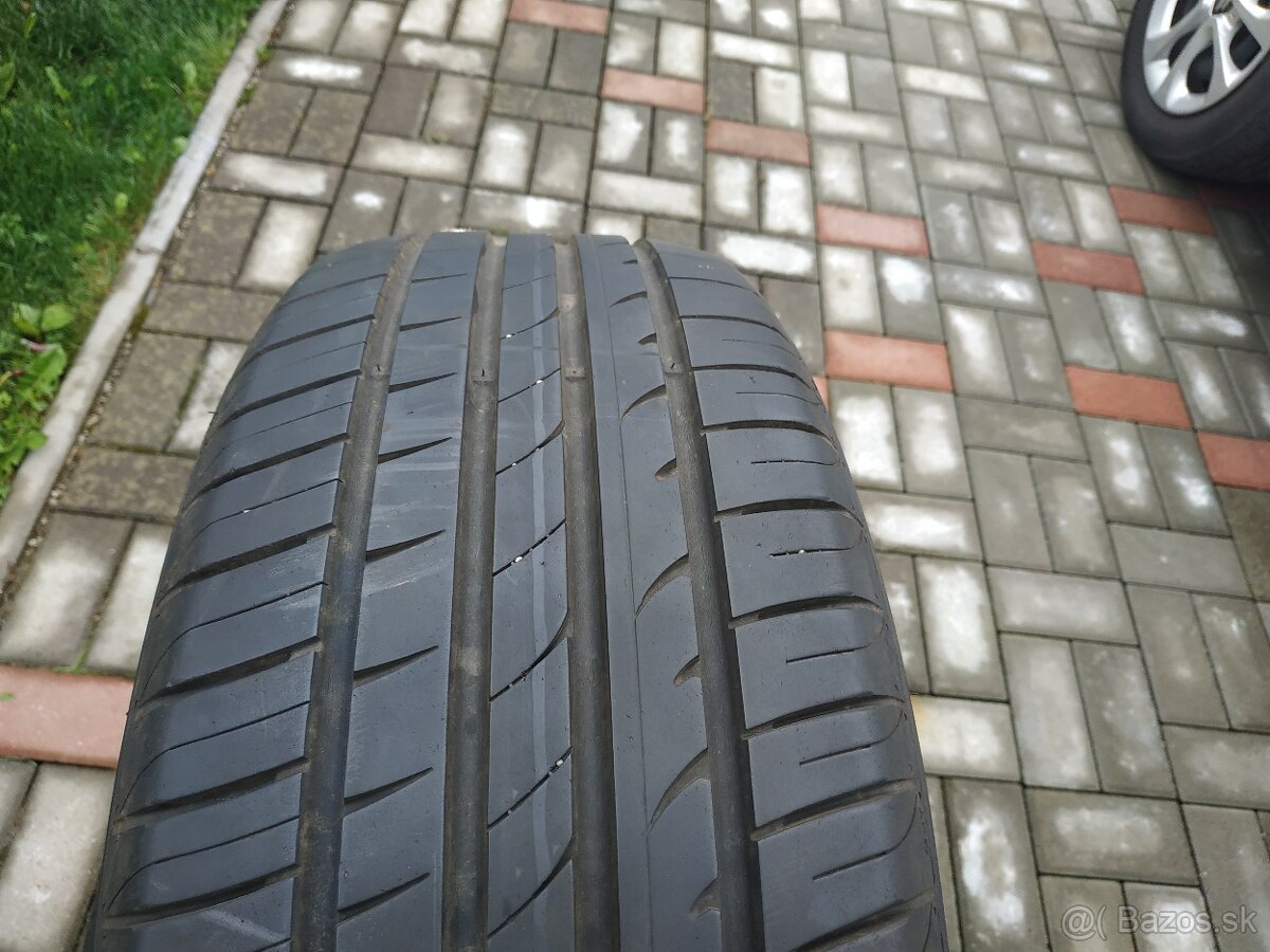 Hankook 225/60 R17 letné - 4