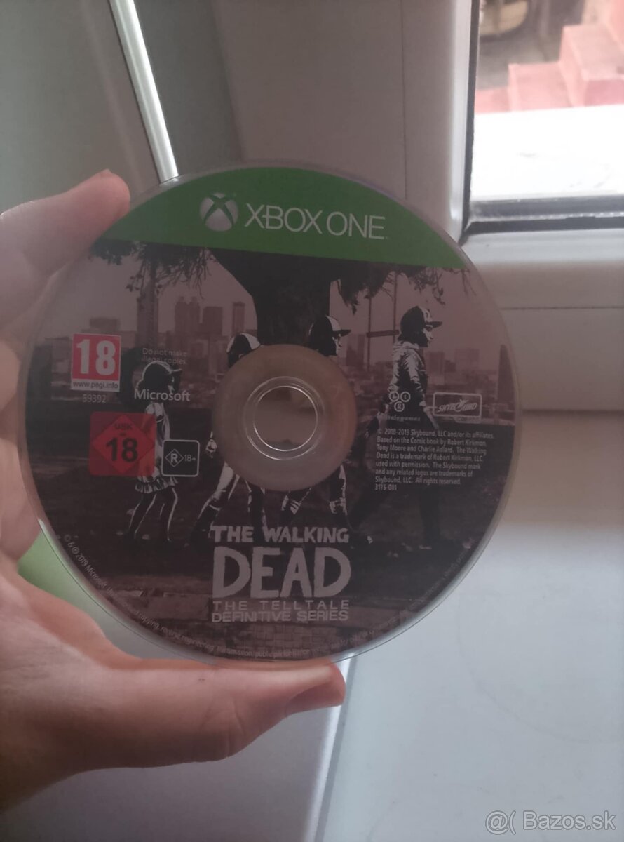 The Walking Dead the Telltale Definitive Series Xbox One/Xbo - 4