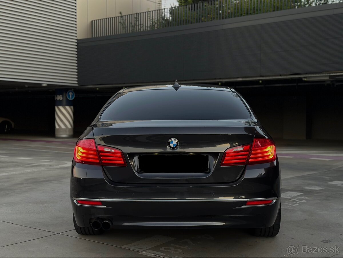 BMW 530d xDrive Luxury Line (F10) – Top výbava - 4