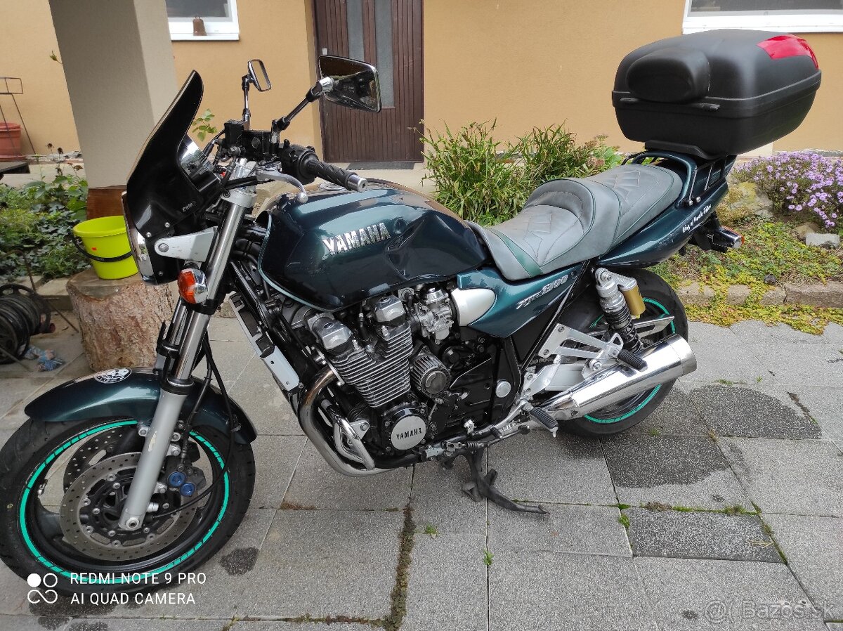 Yamaha XJR 1300 - 4