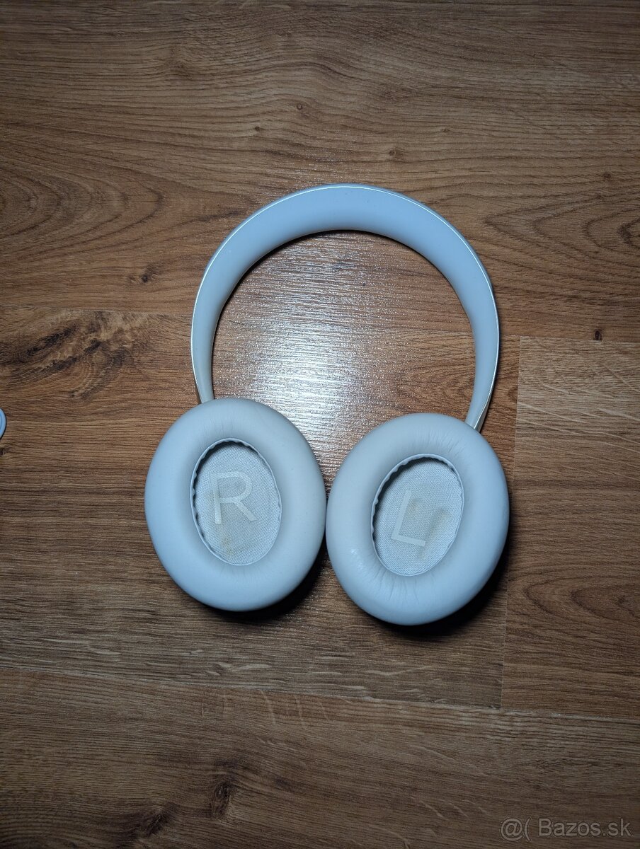 Sluchadla Bose NC 700 HP - 4