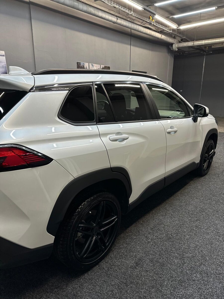 Toyota Corolla Cross 2,0 STYLE - 4