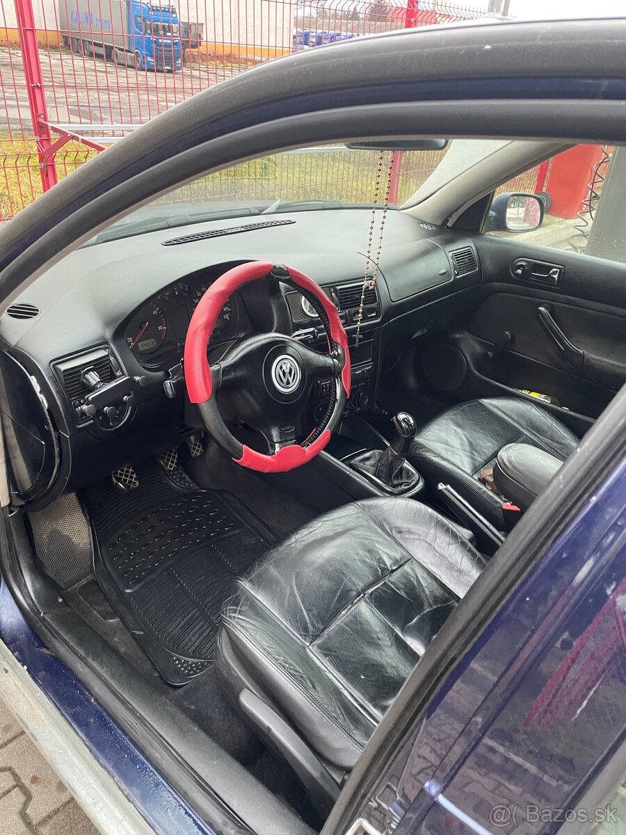 Volkswagen Golf 4 - 4