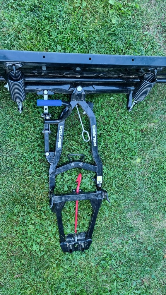 Predám snežný pluh Polaris 60" (152,5 cm) - 4