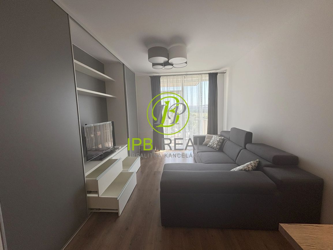 Nový neobývaný 2-izb. byt s parkovaním na Bytstrickej ul. v - 4