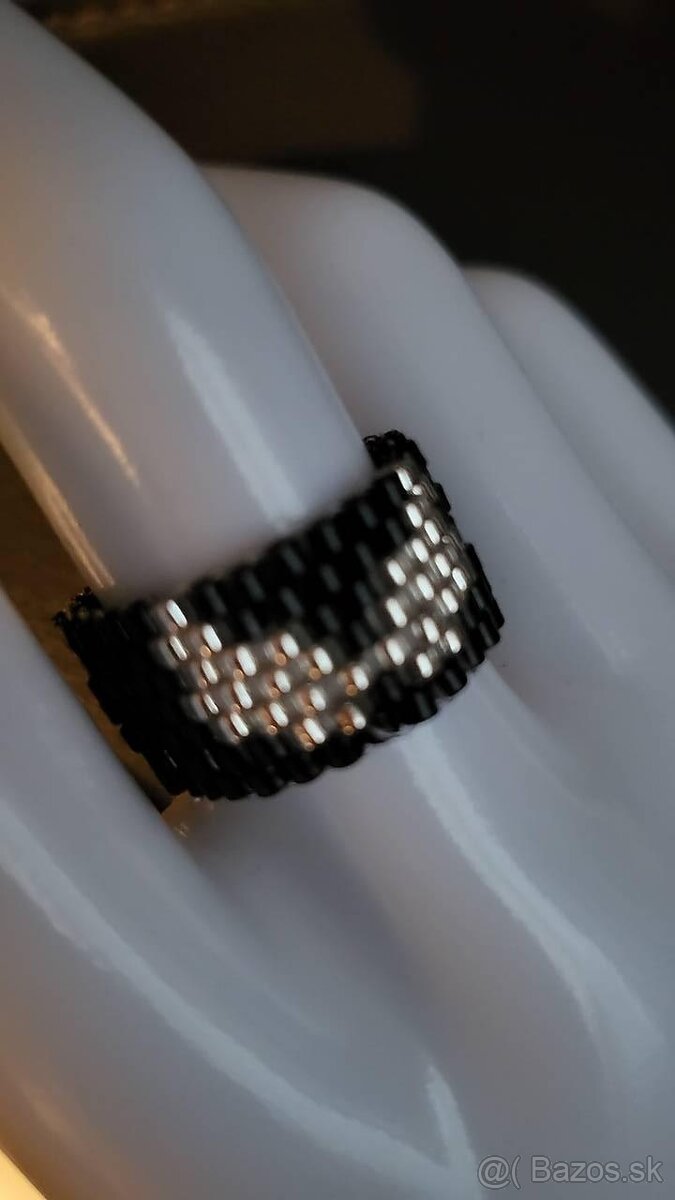 Čierny prsteň Anj.krídla zlava - 4