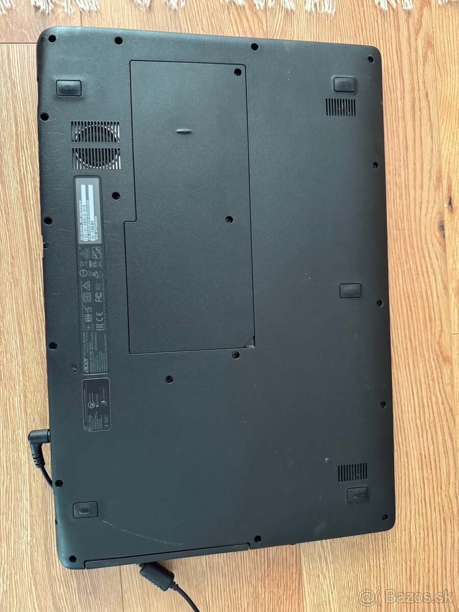 Acer aspire ES 17 - 4