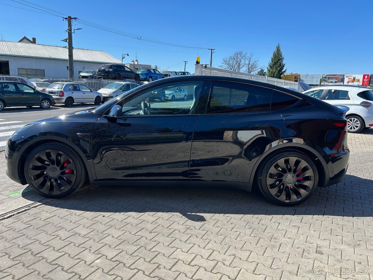 Tesla Model Y PERFORMANCE 393kW Dual Motor Long Range AWD - 4