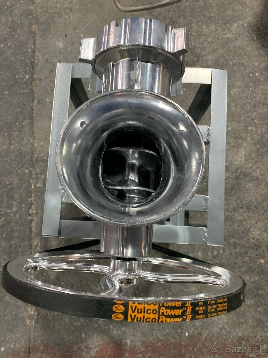 Mlynček na maso elektrické - 4