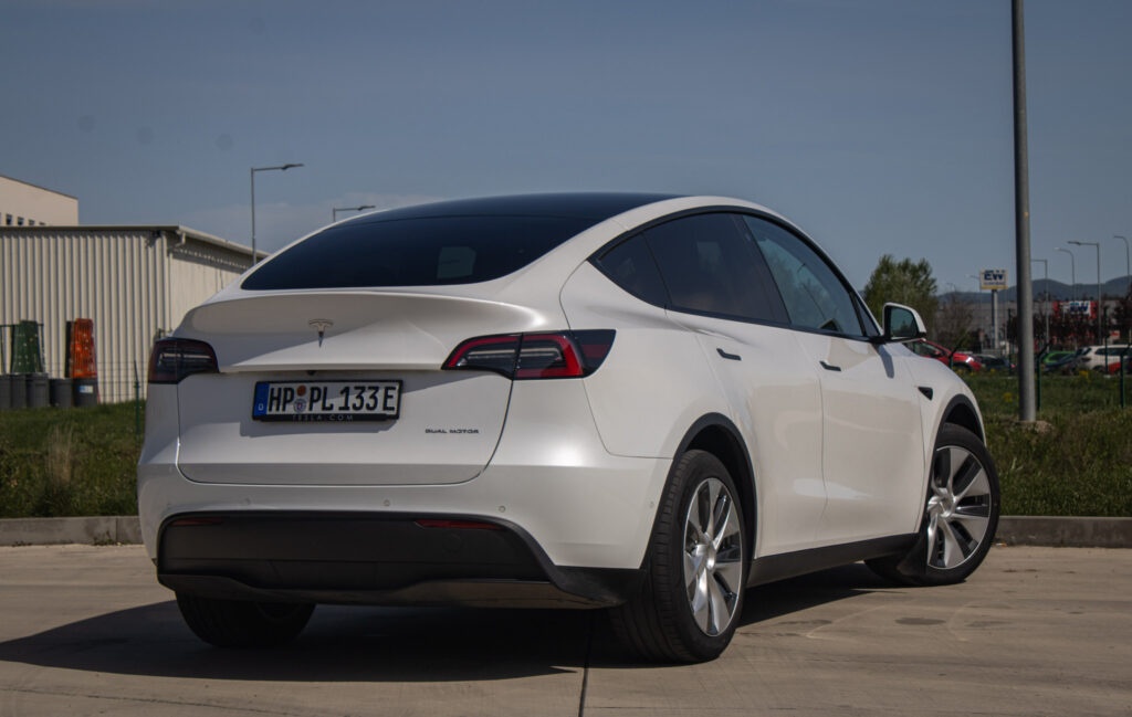 TESLA Y LongRange - 4