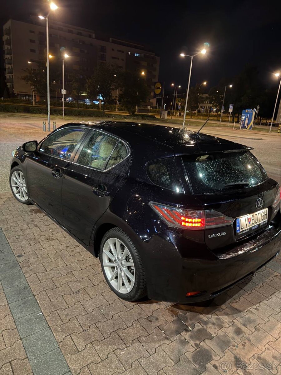 Lexus ct200h 2011 - 4