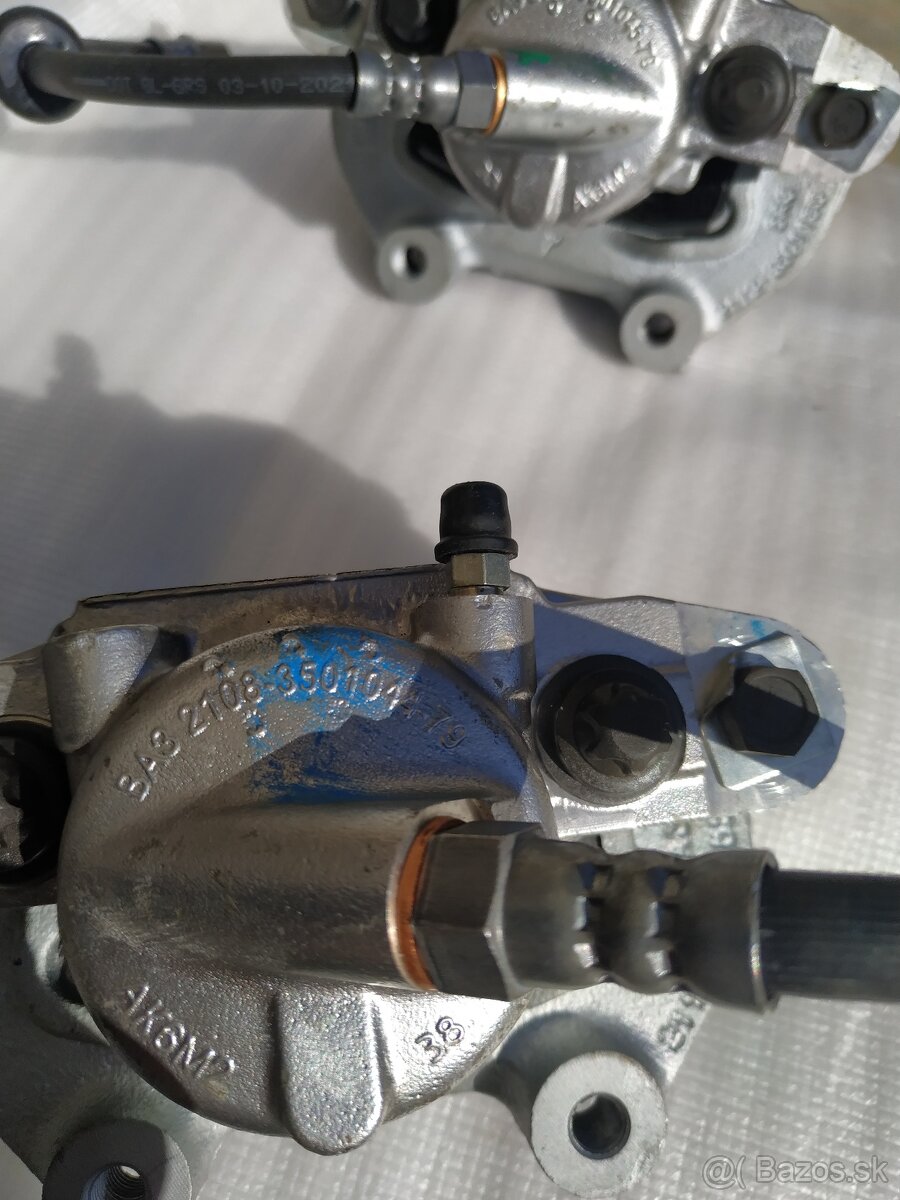 Lada brzdové strmene - 4