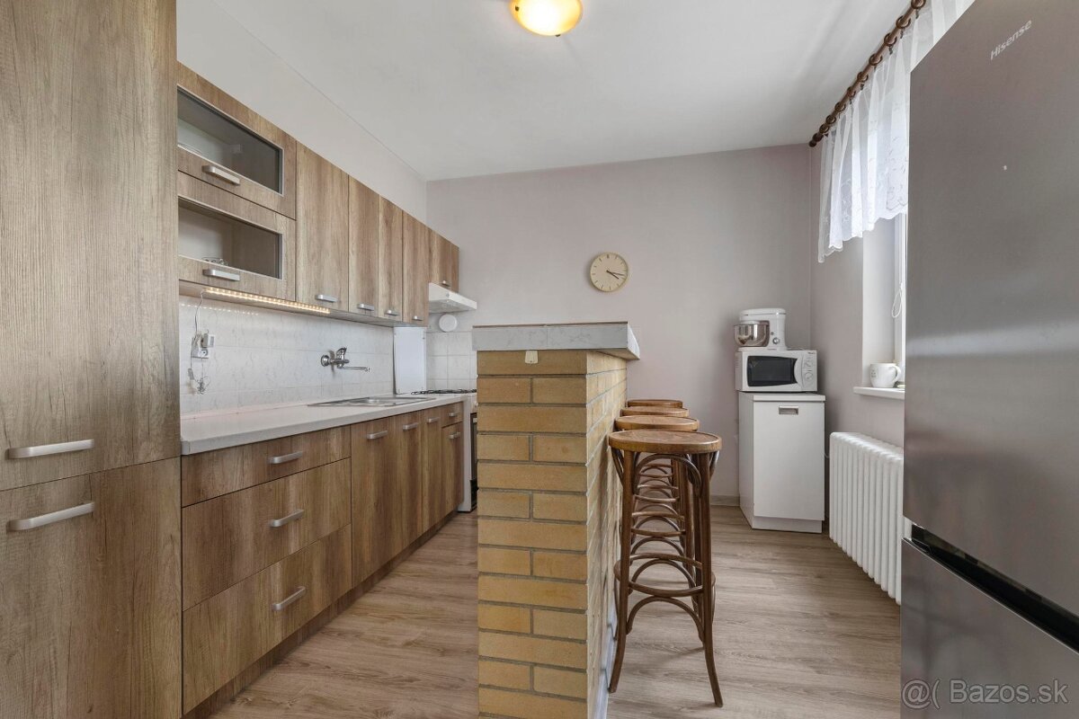 Ponúkame na predaj veľmi príjemný rodinný dom v Jakubove - 4
