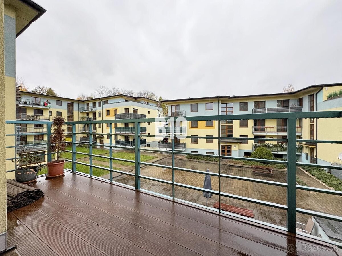 Veľkometrážny 3 izbový byt s garážou - 4