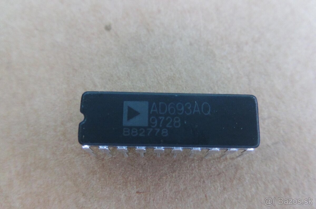 Elektro súčiastky . - 4