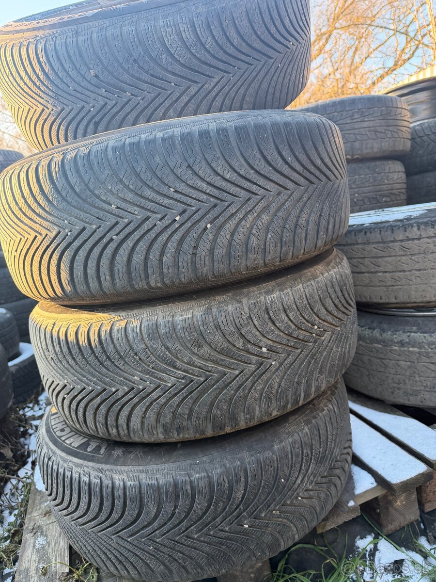 Zimná sada diskov r17 s Pneu ba BMW - 4