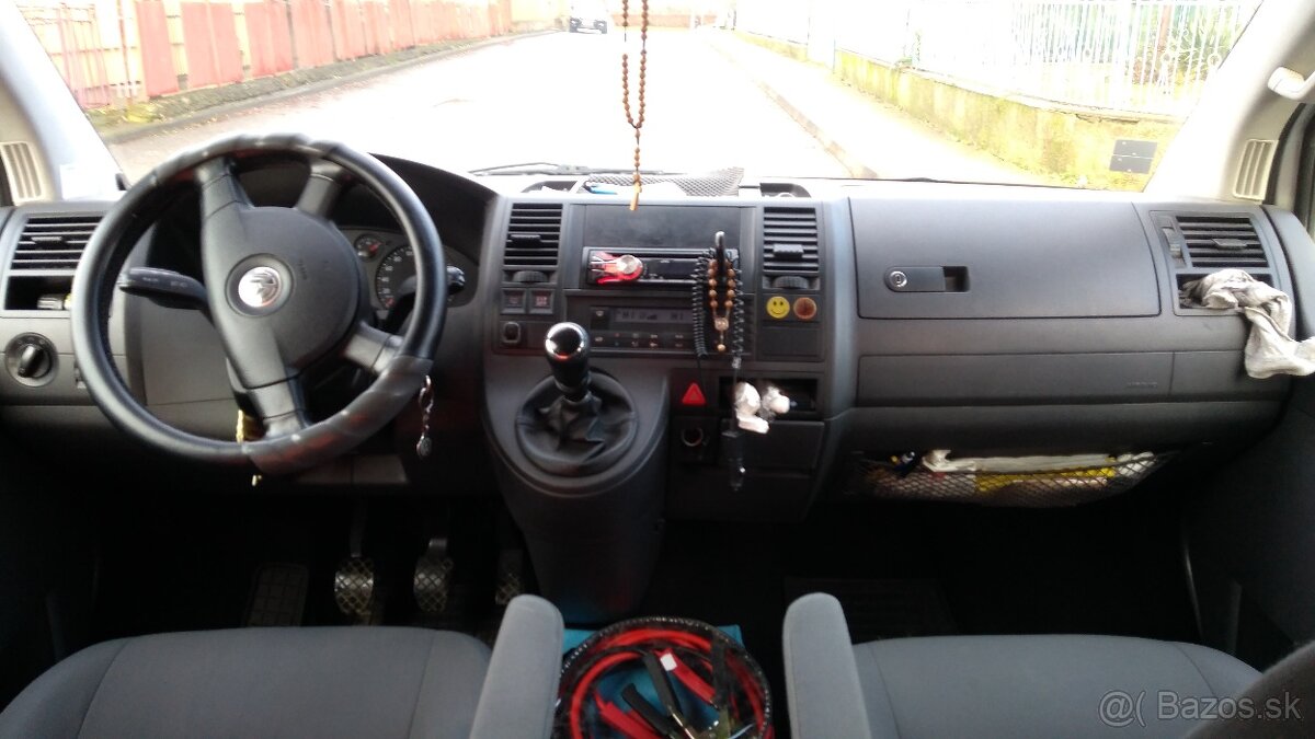 Predám volkswagen caravellu 2009 - 4