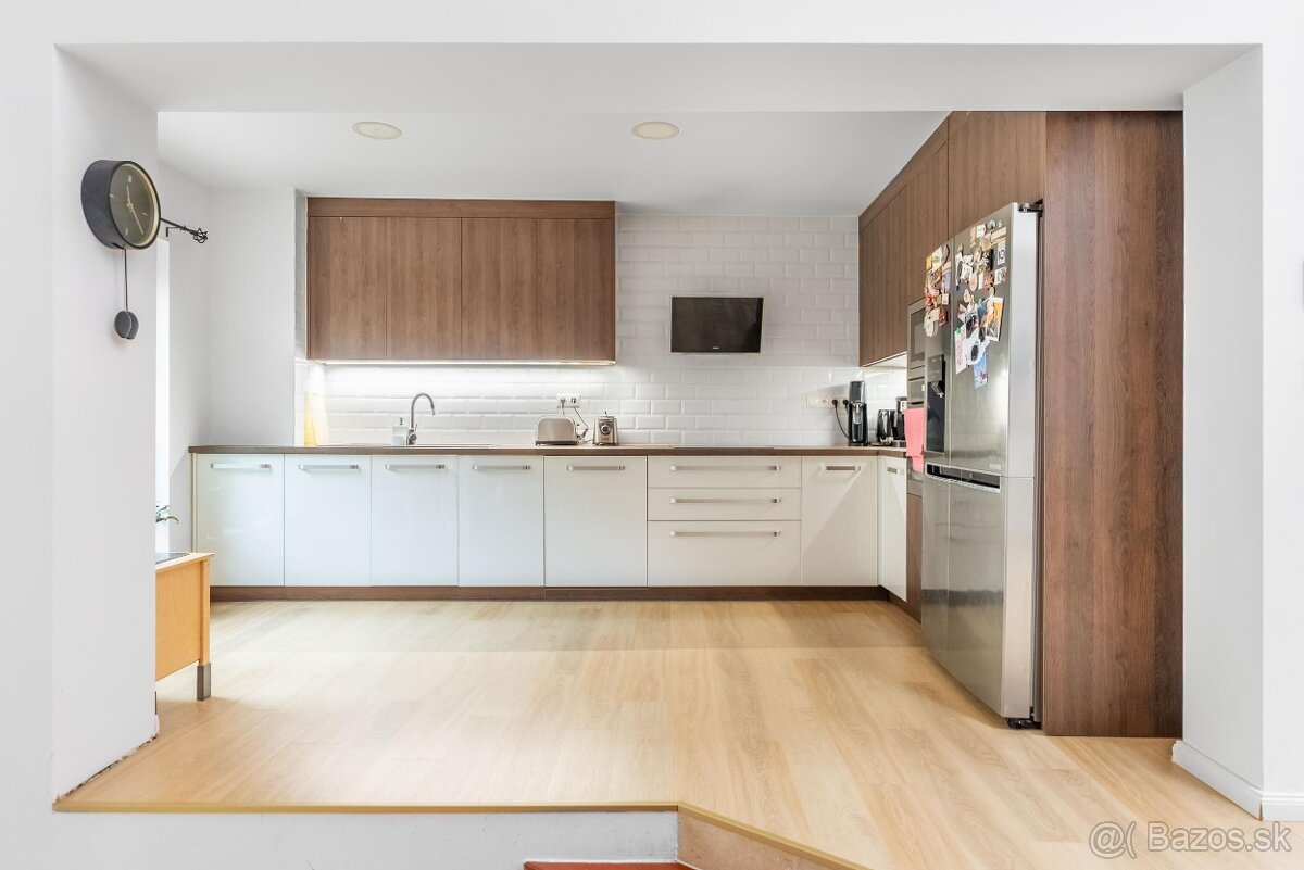 Predaj jedinečného rodinného domu v srdci Trnavy – za histor - 4