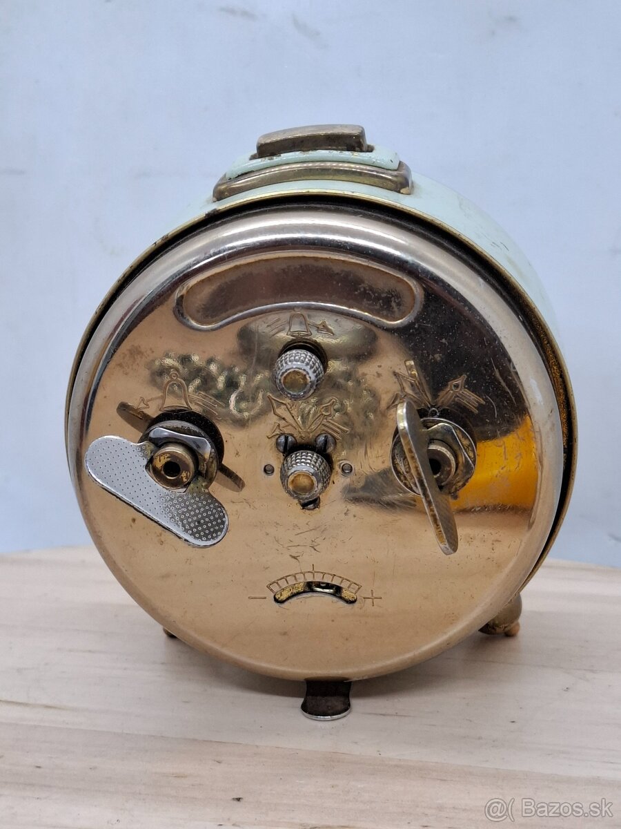 Predám funkčný budík JUNGHANS Trivox s predzvánaním 24 € - 4