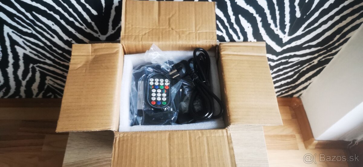 Laser animačný na diaľkové ovládanie, RGB plnofarebný - 4