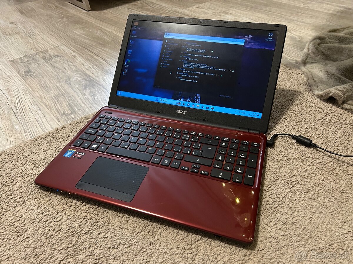 Acer Aspire E1 red s i3,8gb ram,SSD,Amd 8670m,HD lcd - 4