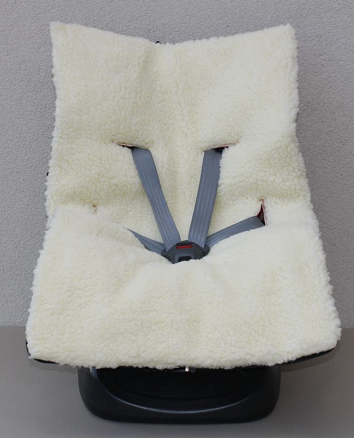 Fusak ovčie rúno s otvormi na bezpečnostné pásy - 4