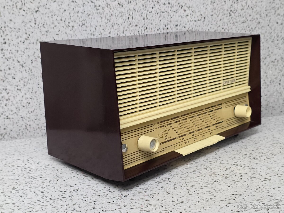 TESLA Sputnik / BAKELITOVÉ RÁDIO / Tesla 320A - 4