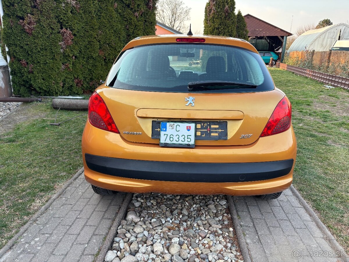 PRREDÁM PEUGEOT 207 1,4i - 4