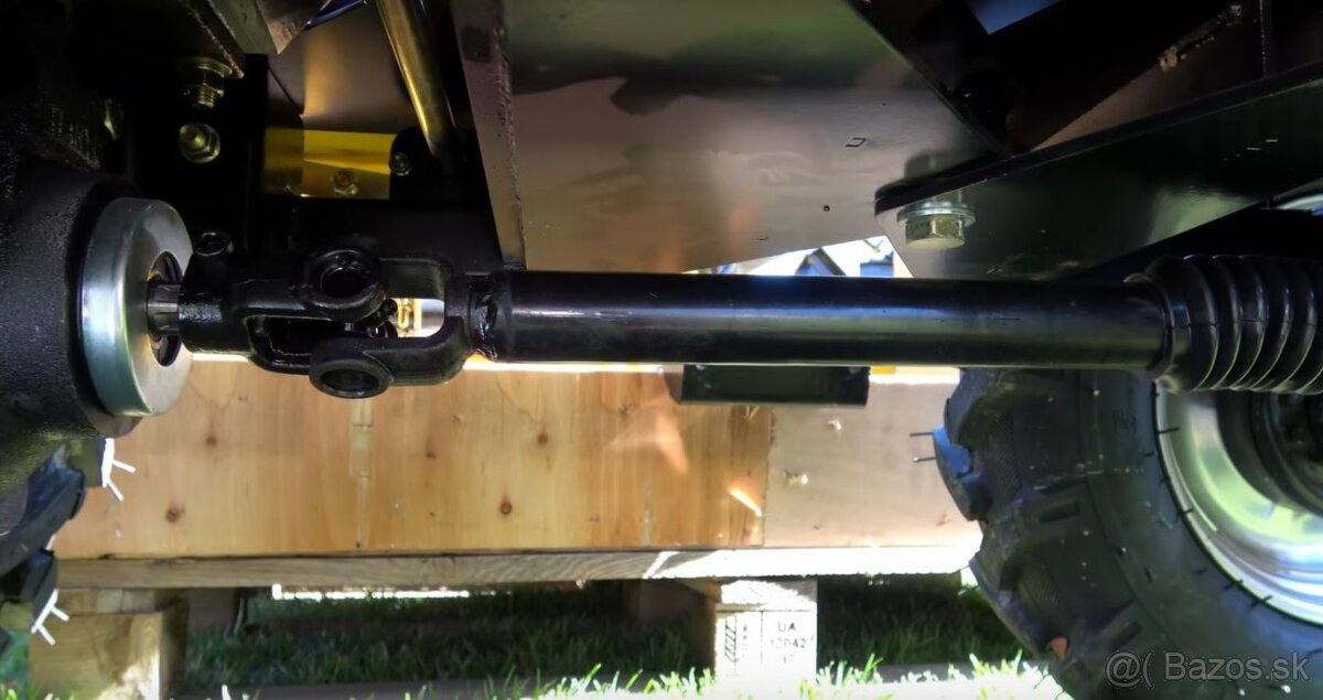 Minitraktor GARDEN T18 4x4,18HP benzín+ hydraulika + doprava - 4