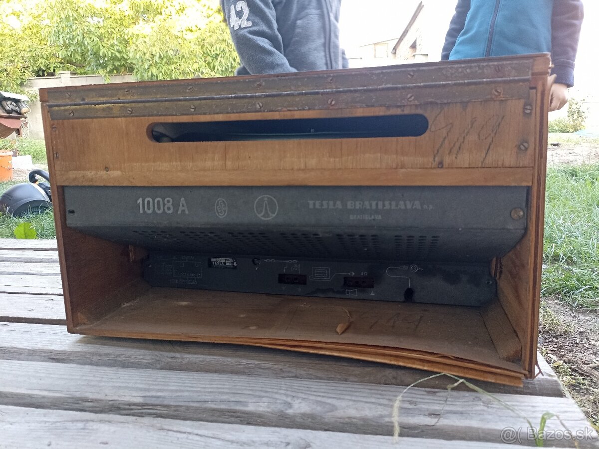 Rádio Tesla 1008a - 4